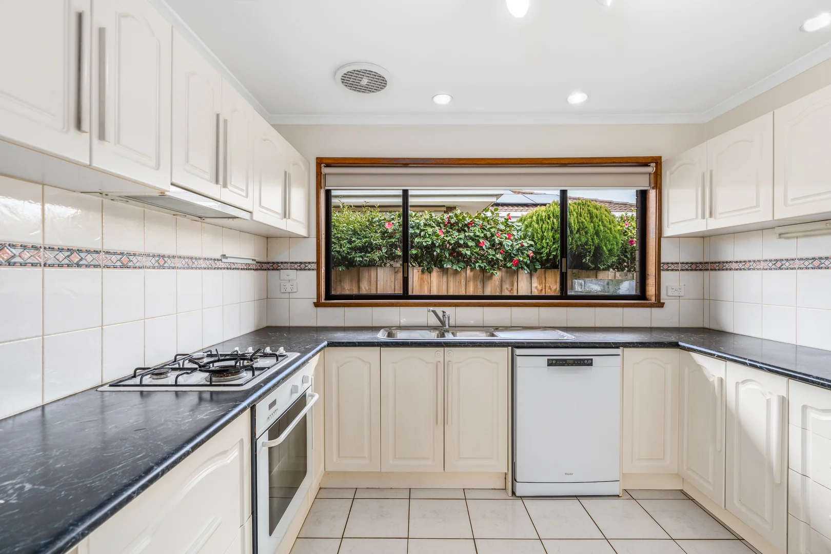 186 Country Club Drive - Image 4