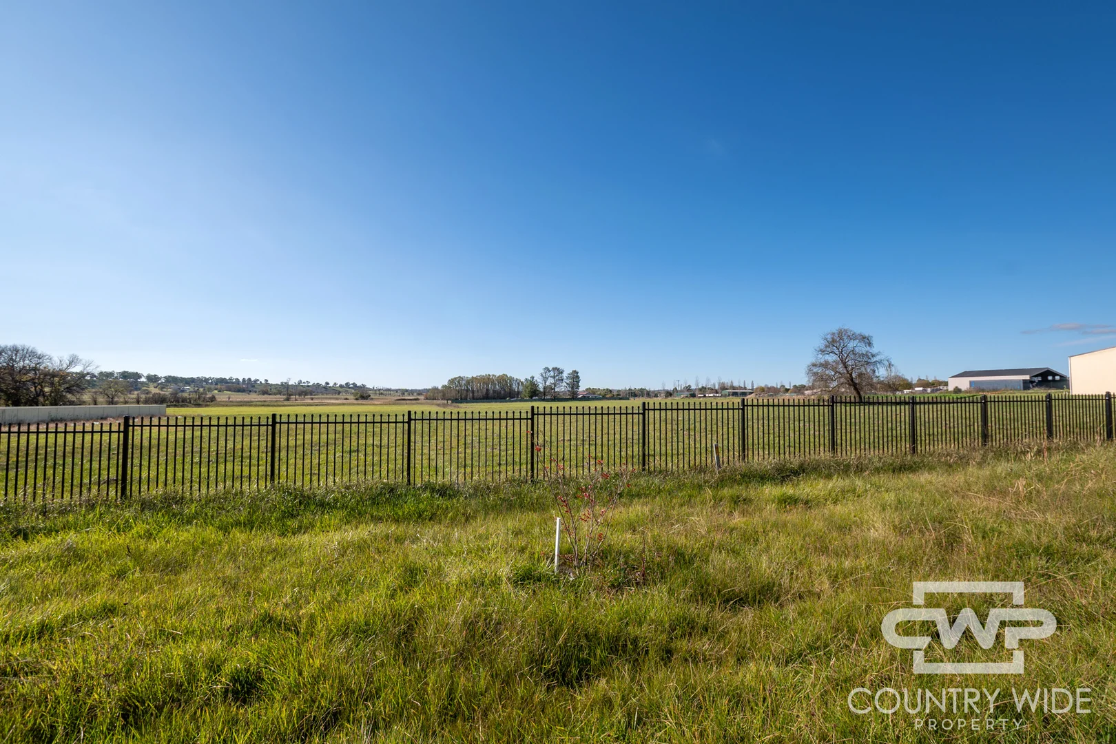 186 Dumaresq Street - Image 2