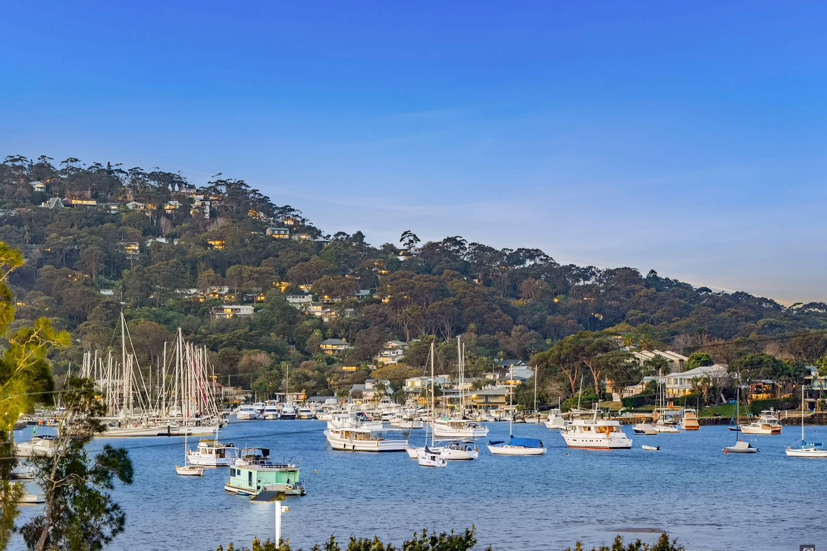 1885 Pittwater Road (1/25)