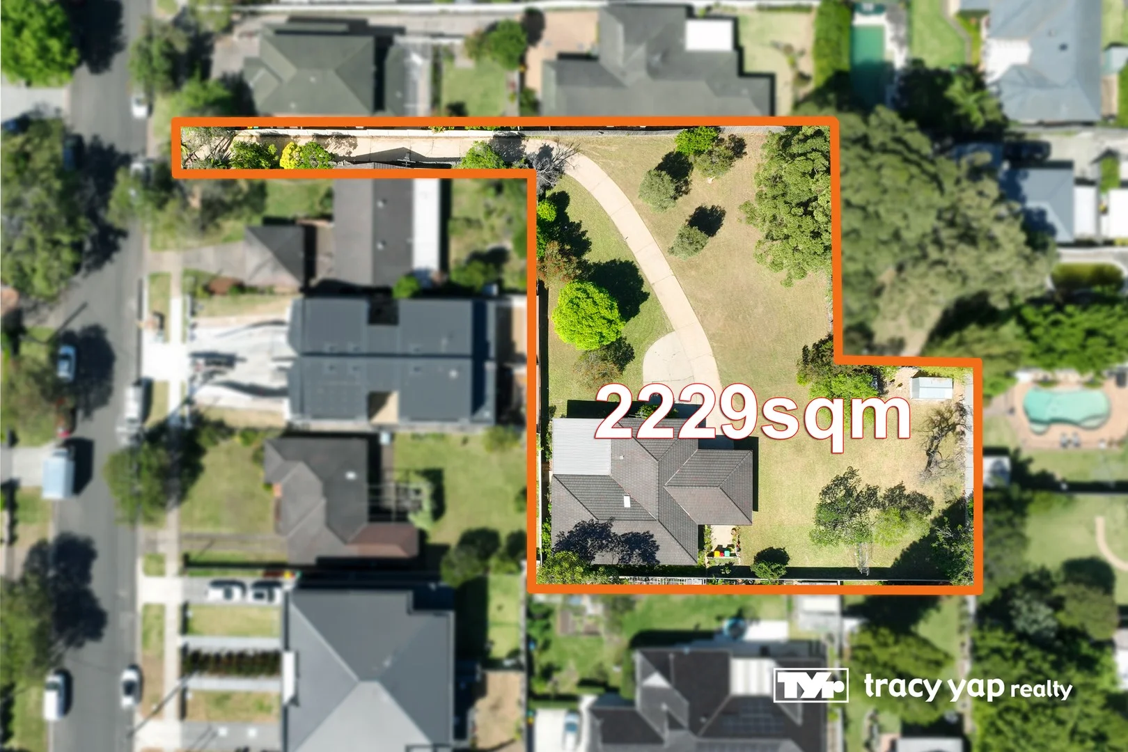 18A Angus Avenue (1/17)