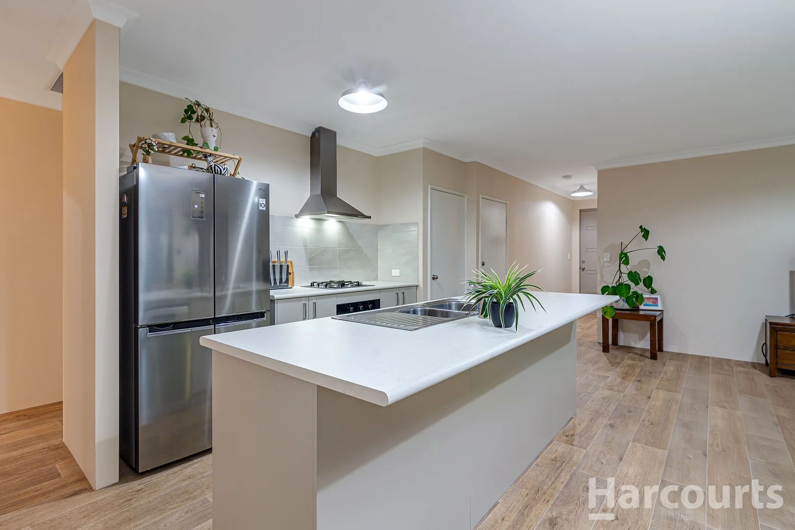 18A Ewell Court (1/22)