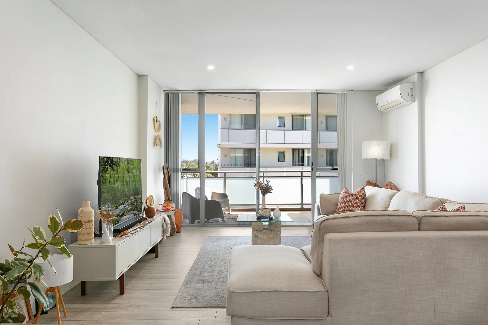 19/57-59 Lachlan Street (1/1)