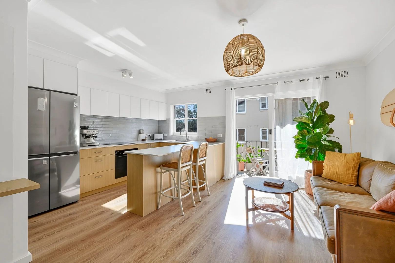 19/702 Barrenjoey Road (1/10)