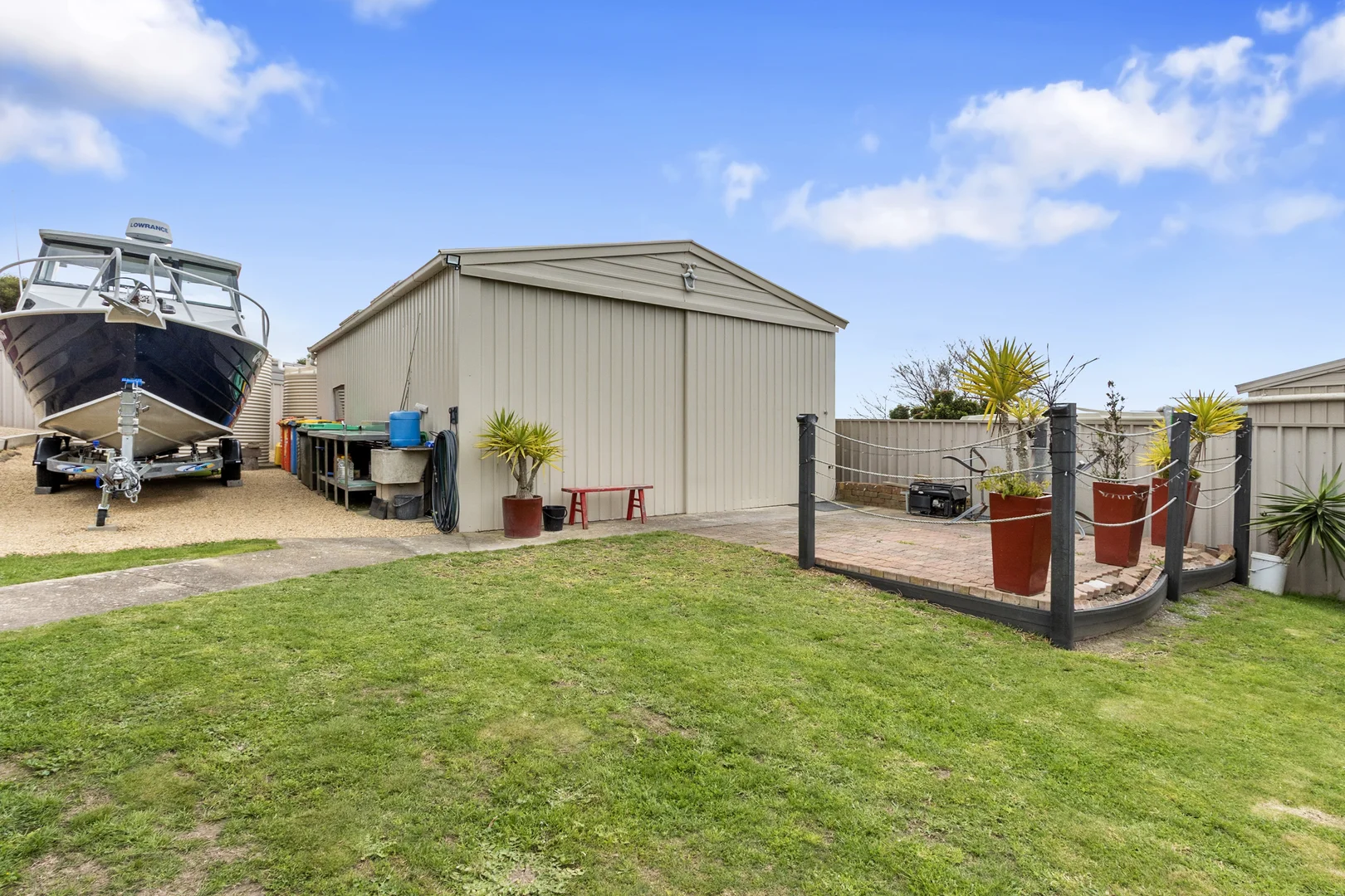 19 Bay Crescent - Image 2