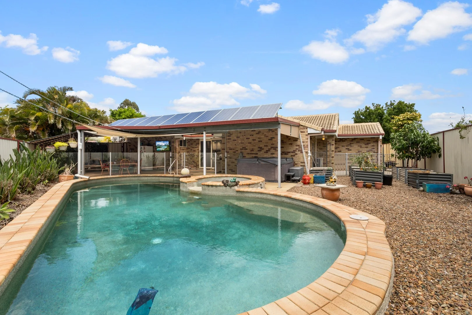 19 Canterbury Street (1/1)
