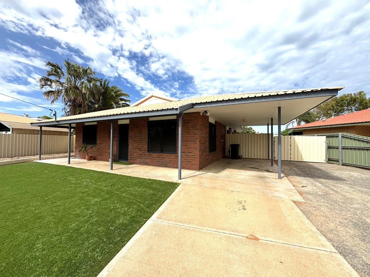 19 Castrini Crescent (1/20)