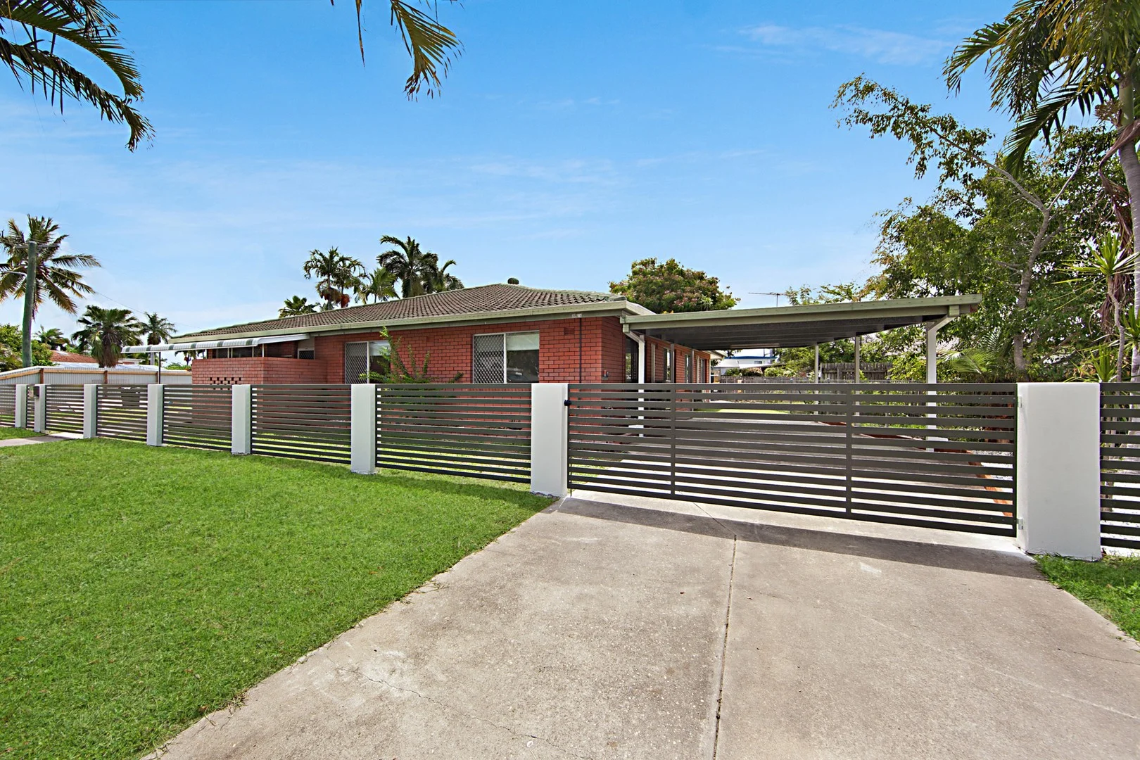 19 Farrell St (1/14)