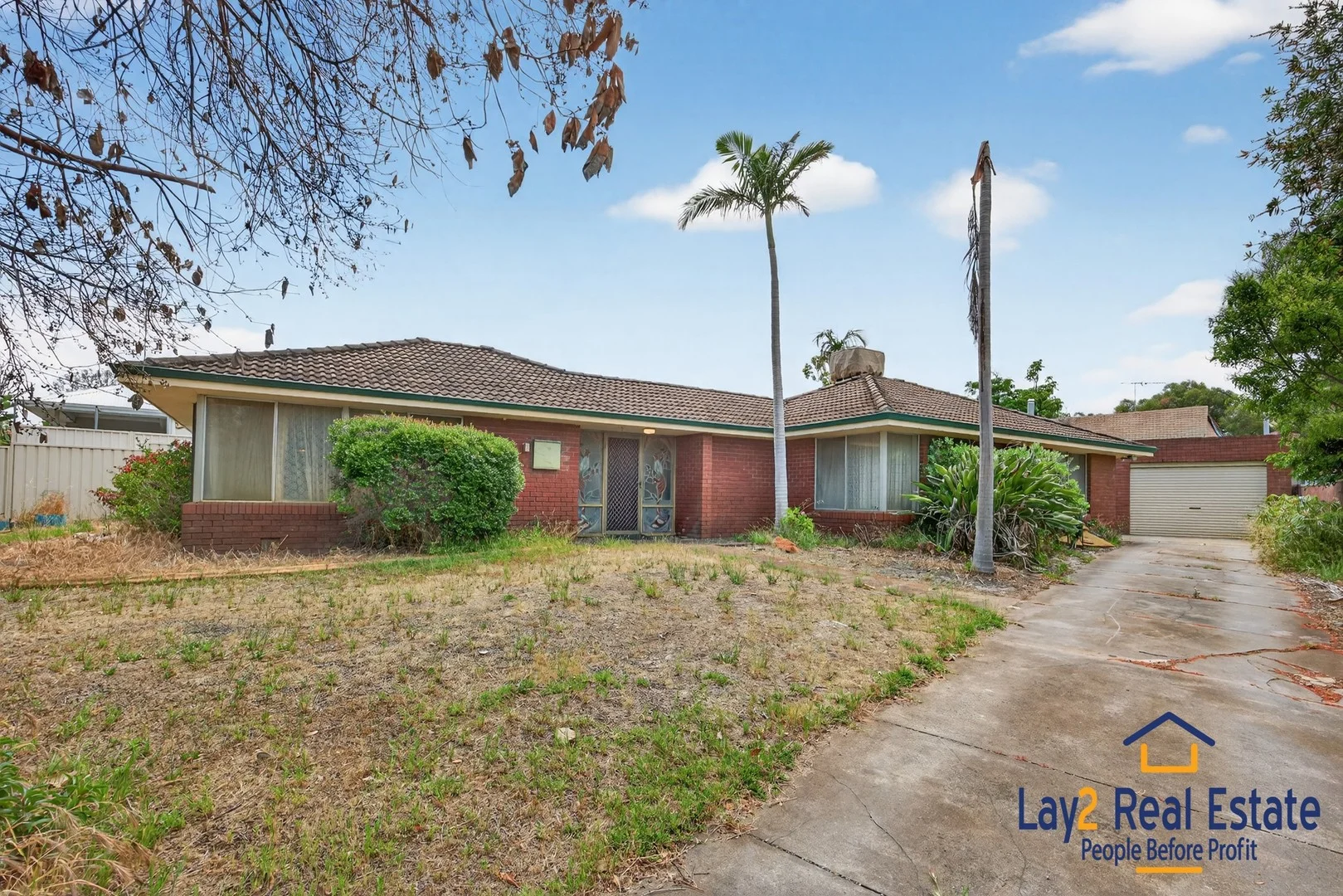 19 Flora Avenue (1/32)