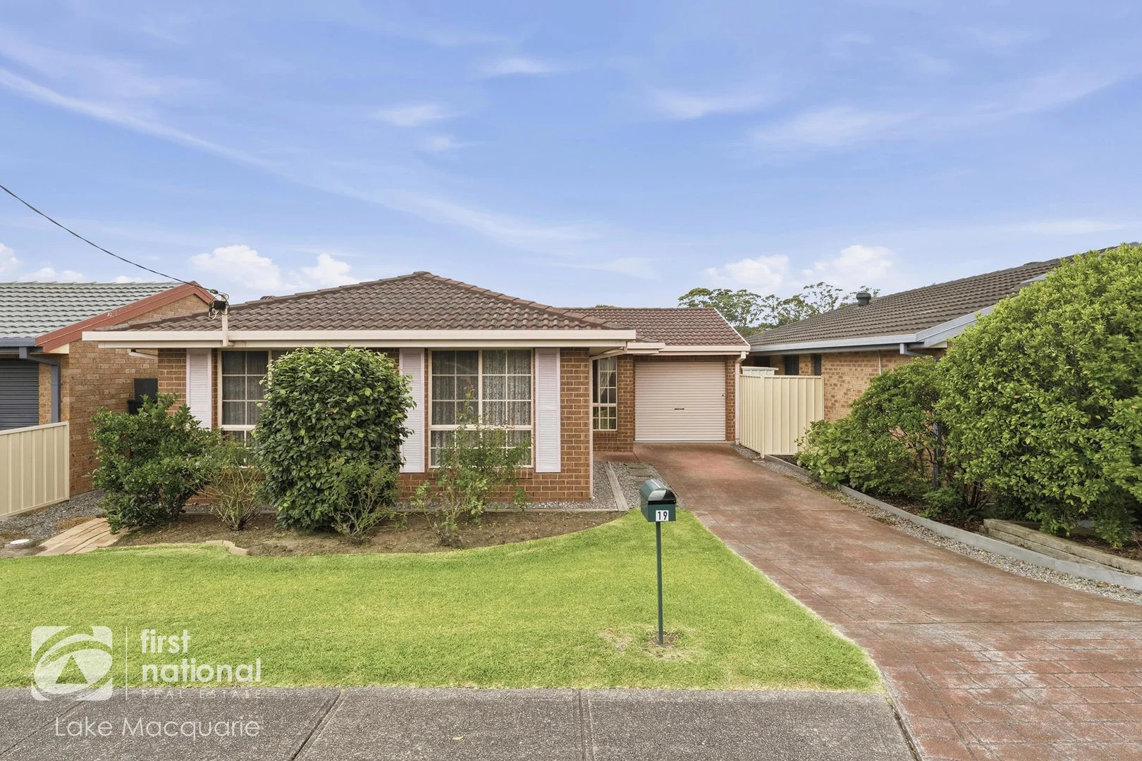 19 Glendon Crescent (1/1)