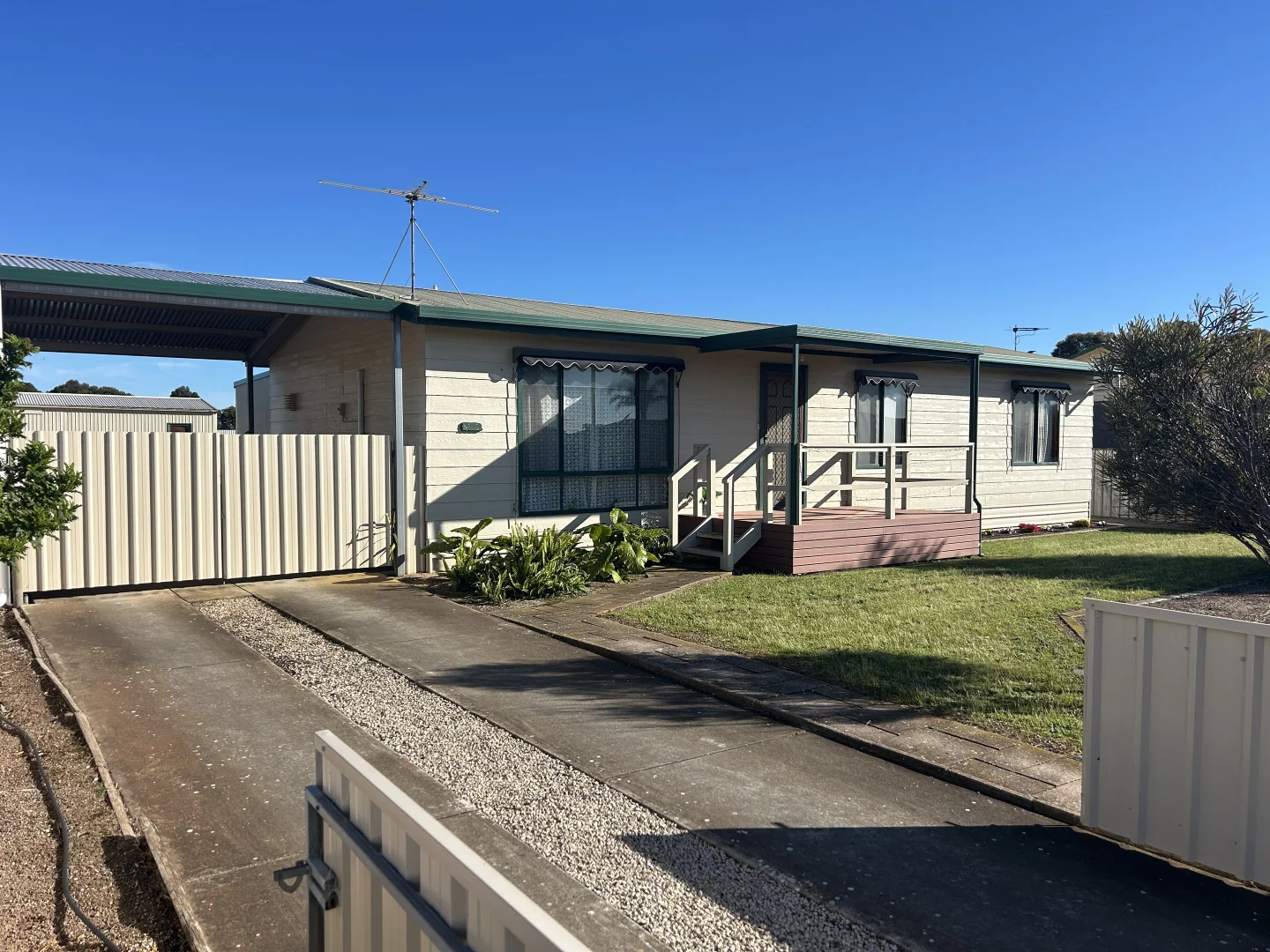 19 John Street - Image 2