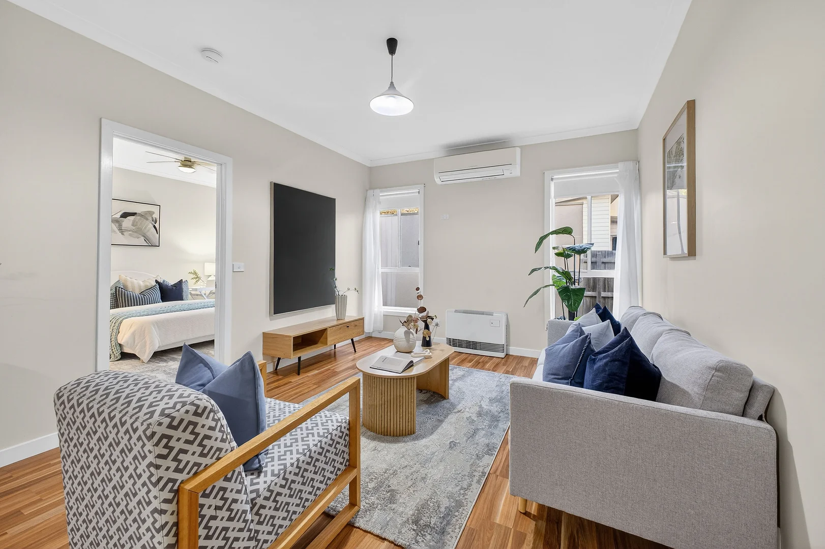 19 Lawson Crescent (1/14)