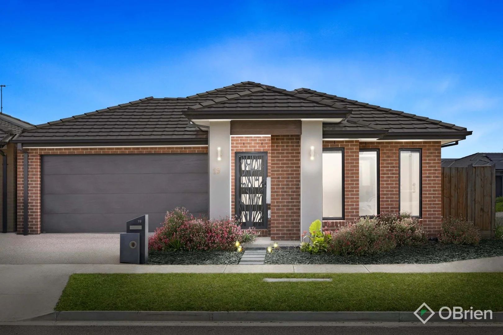 19 Oakham Street (1/17)