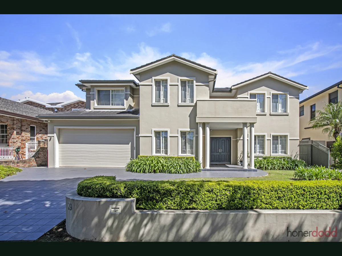 19 Plimsoll Street (1/17)