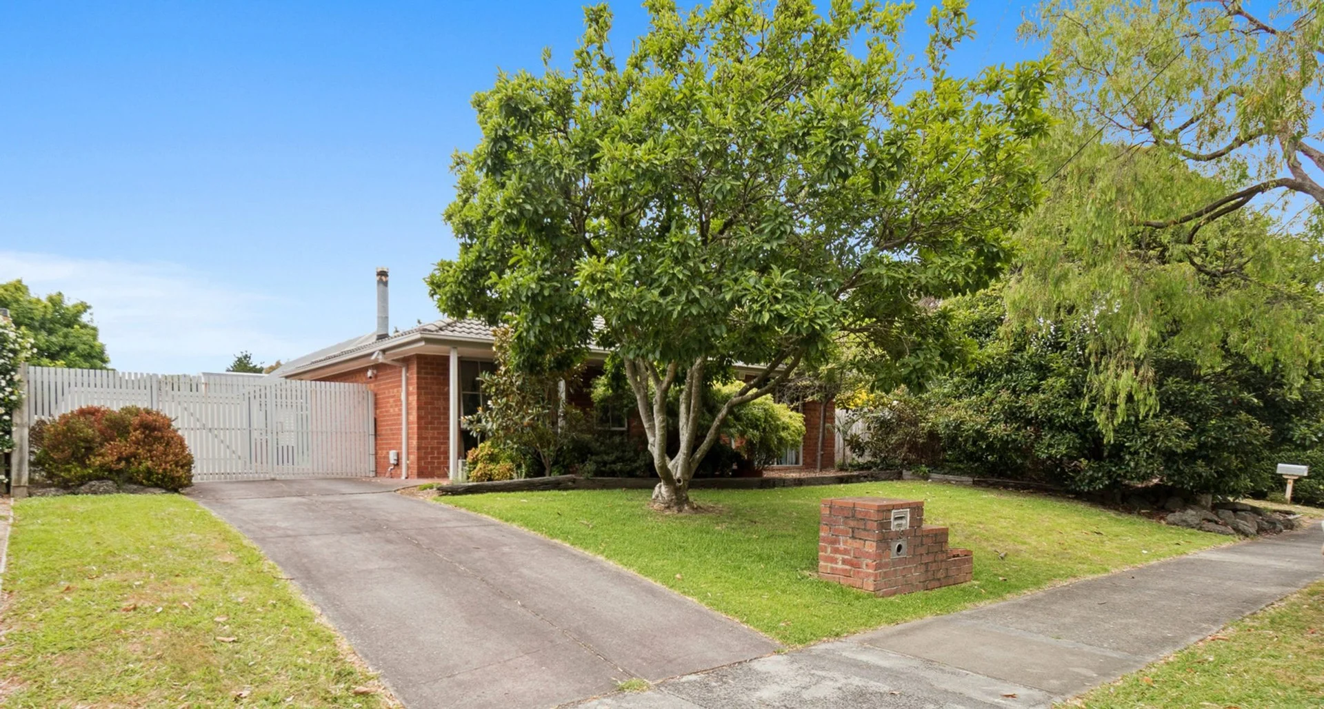 19 TOOLIMERIN AVENUE (1/1)