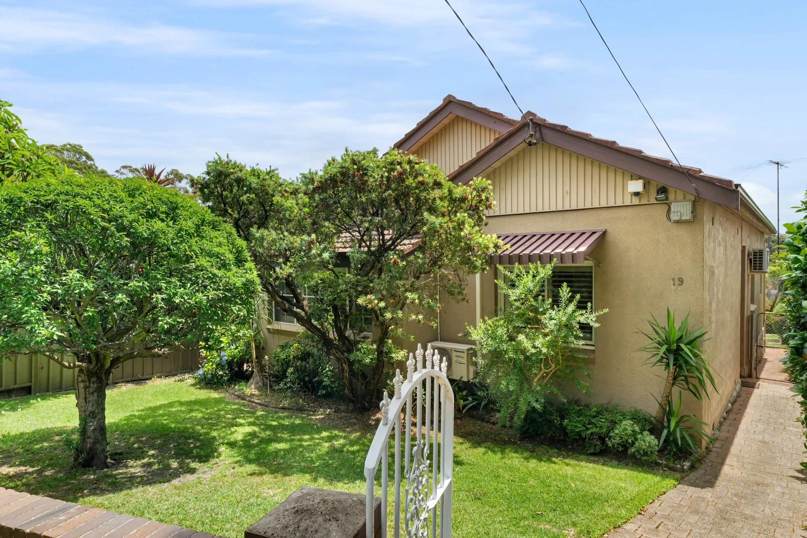 19 Wellington Road (1/11)