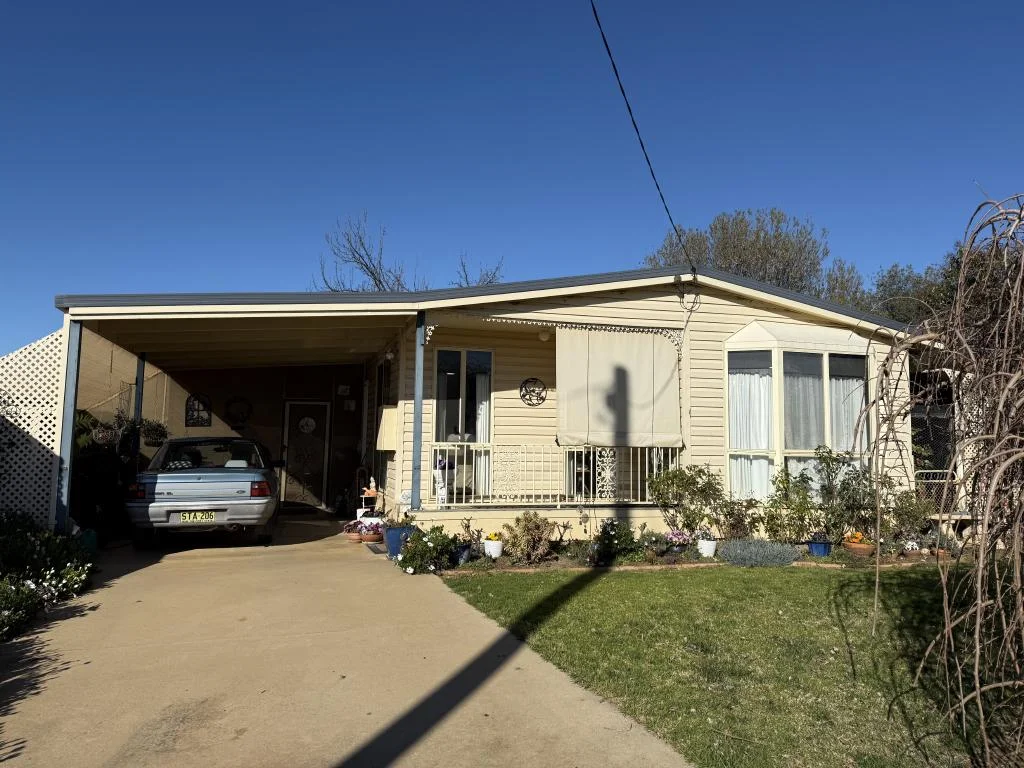 19 White Street (1/18)