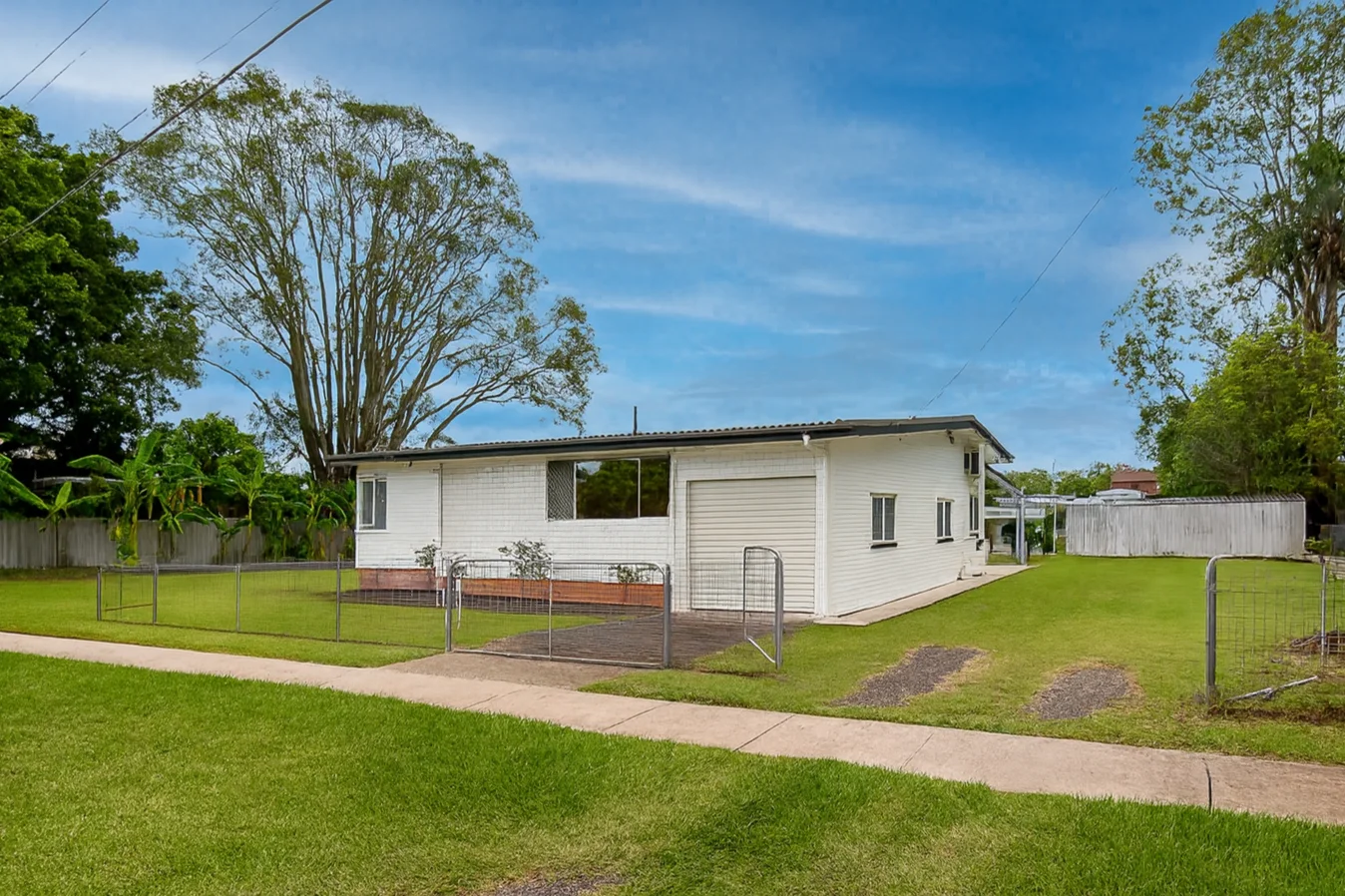 19 Woogaroo Street (1/1)