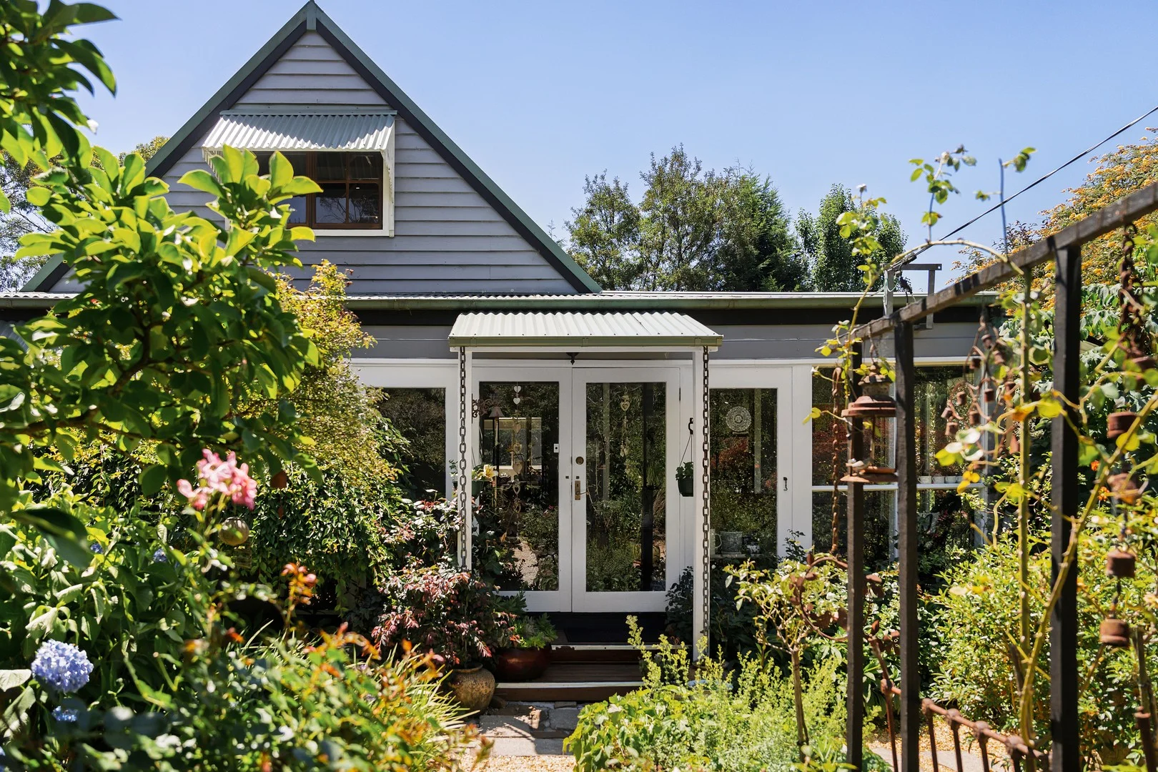 192 Govetts Leap Road (1/1)
