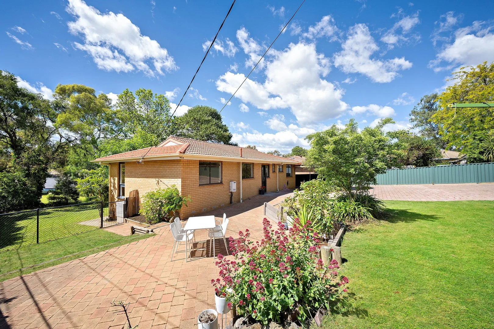 192 Kingsford Smith Drive (1/15)