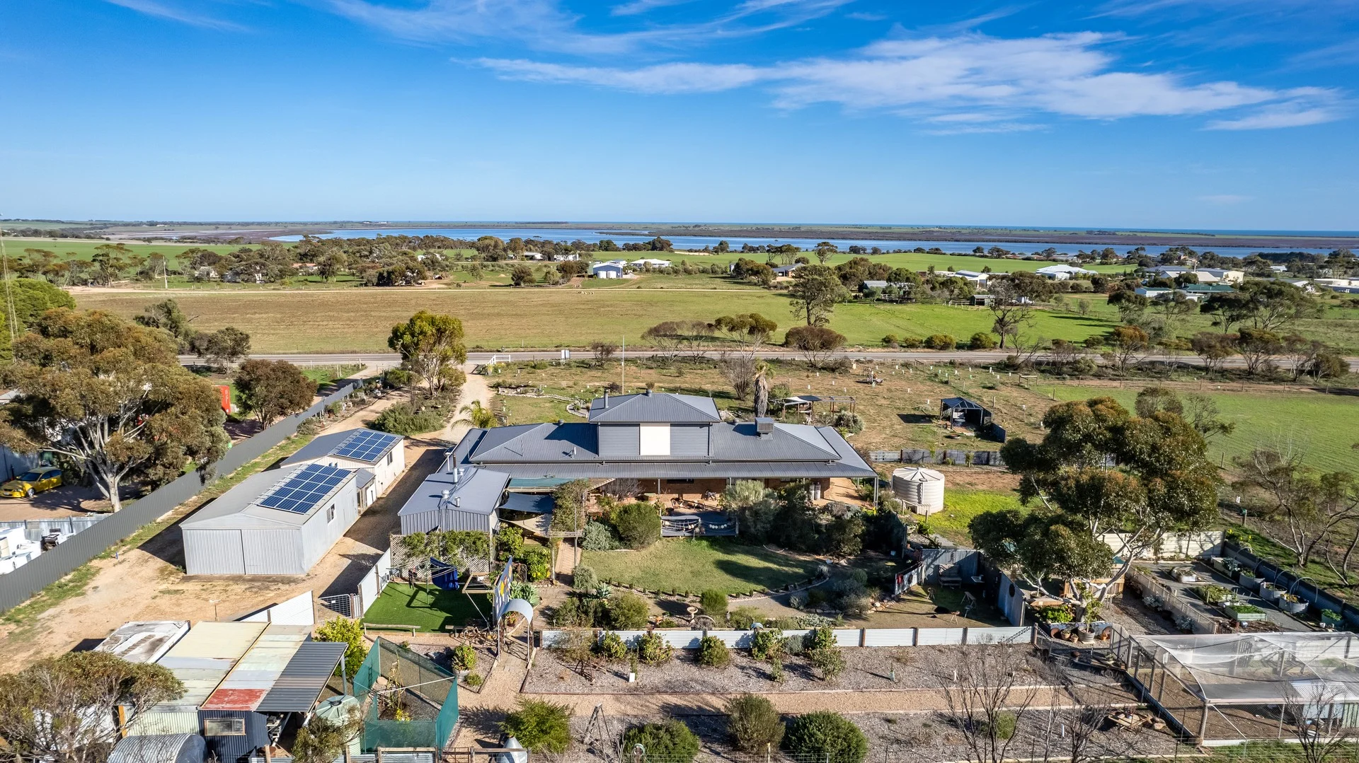 195 Upper Yorke Road - Image 2