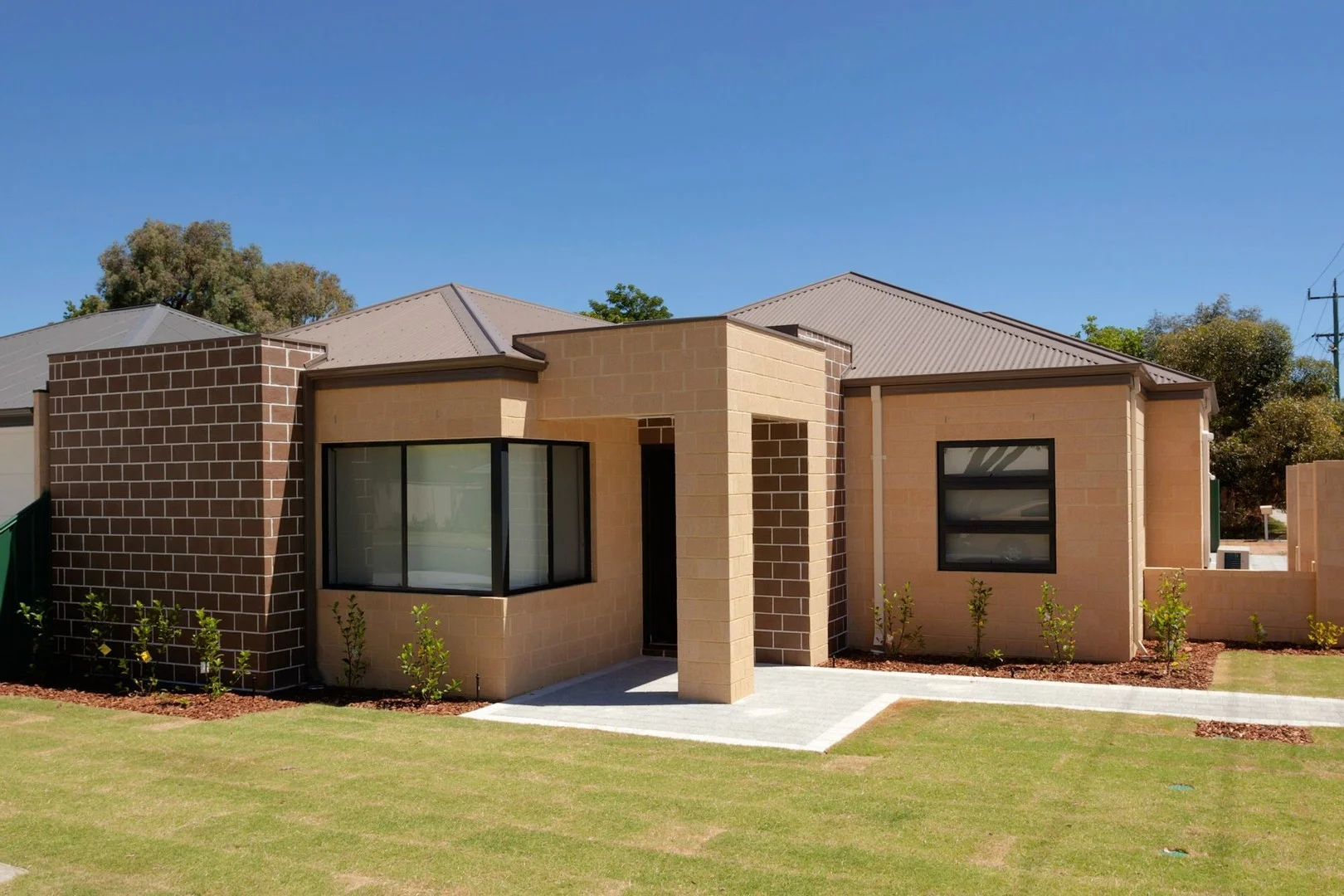 196 Keane Street (1/10)