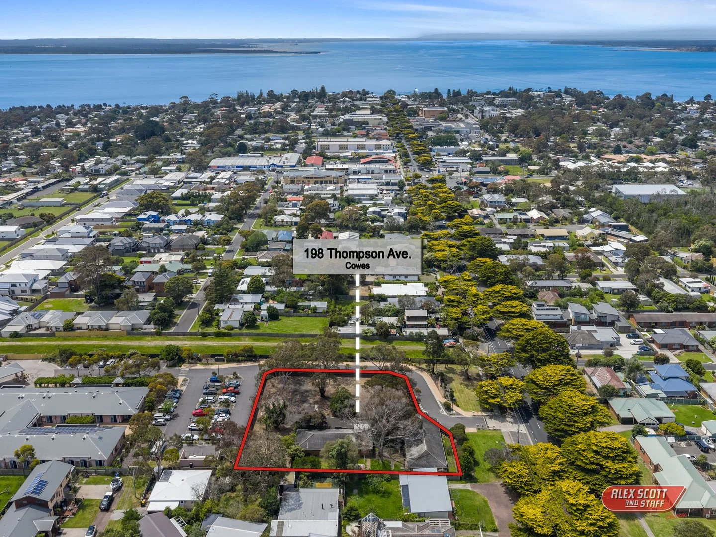 198 Thompson Avenue (1/19)