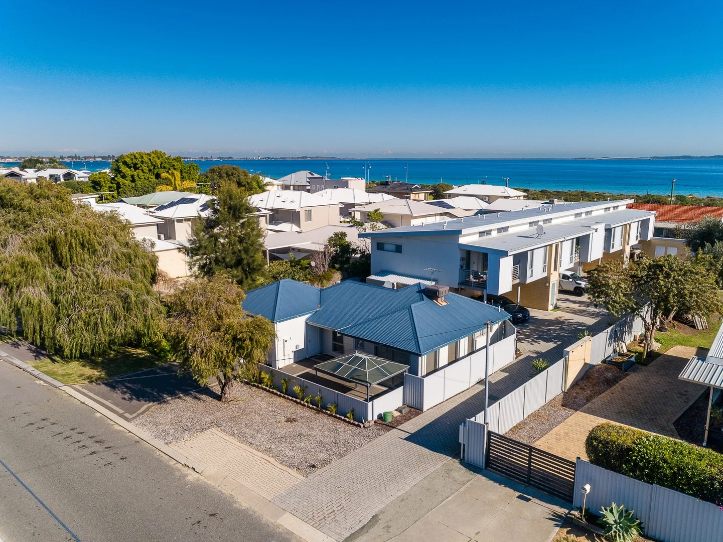 SOLD - $610,000