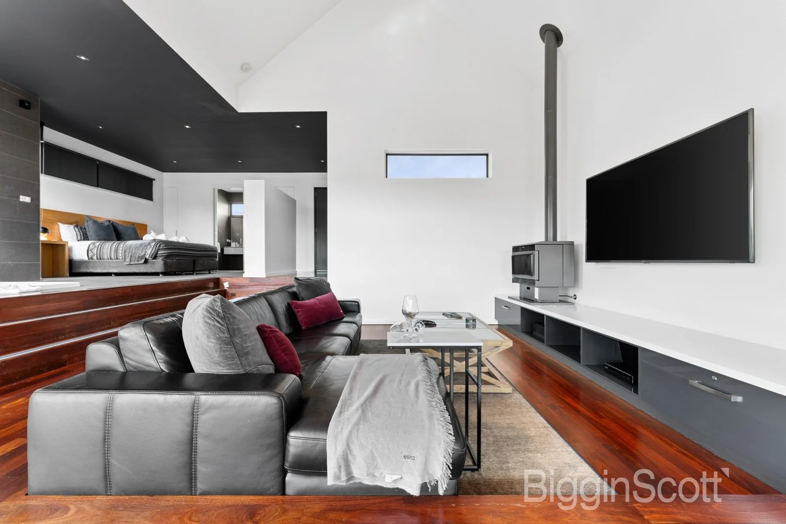 1A Elsbeth Court (1/25)
