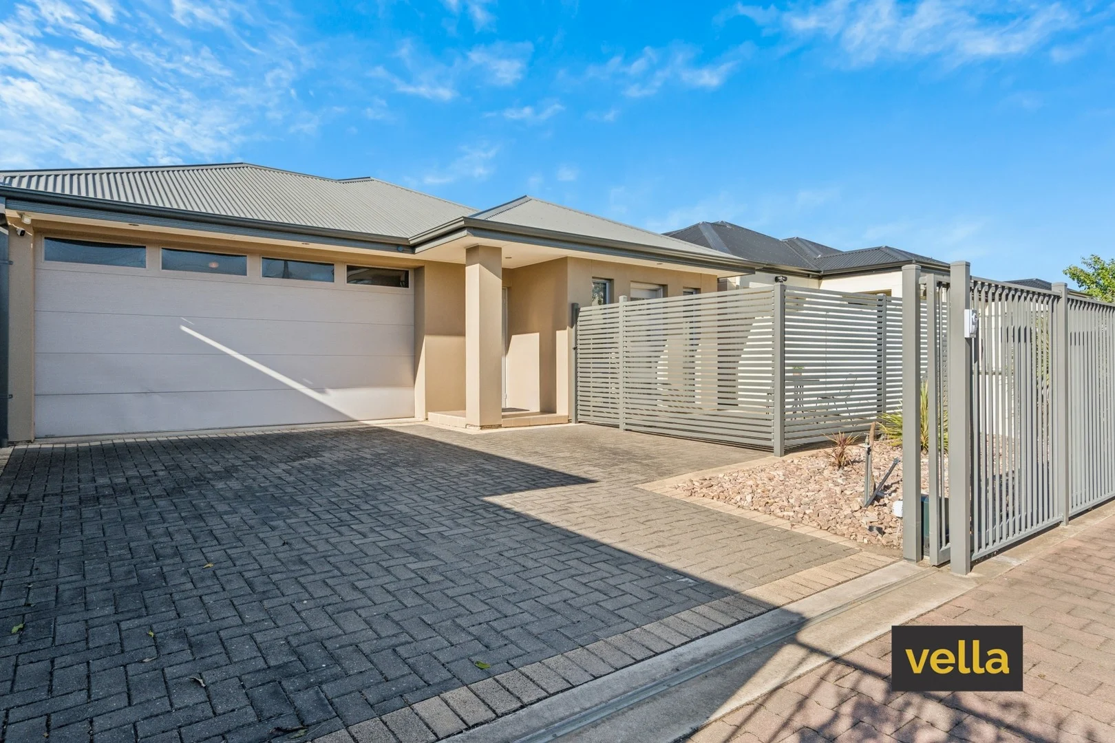 1B Brooker Avenue (1/1)