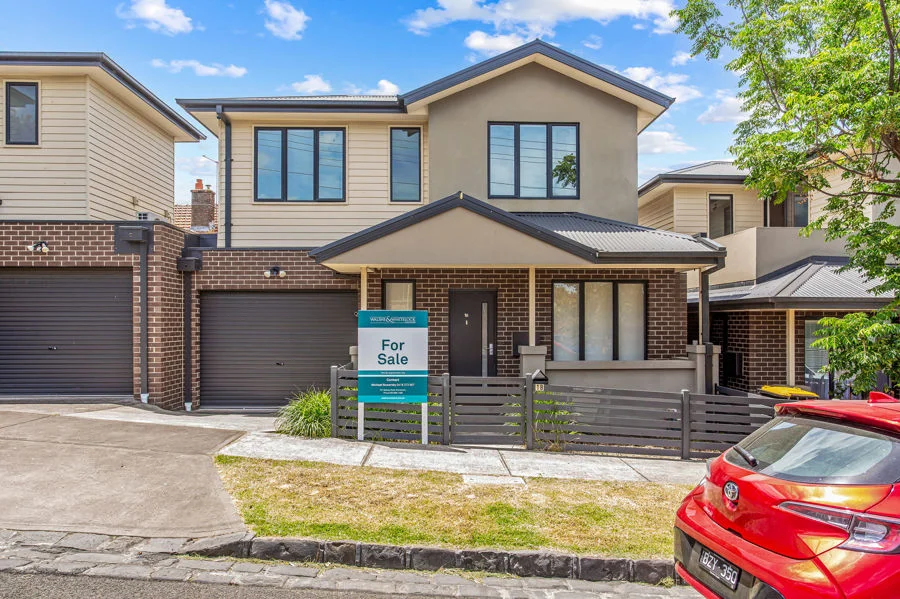 1b Perrett Street (1/11)