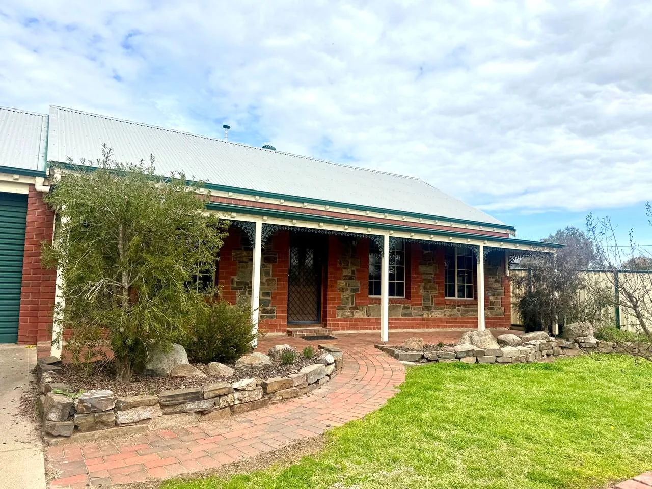 2/1 Shadforth Street (1/12)