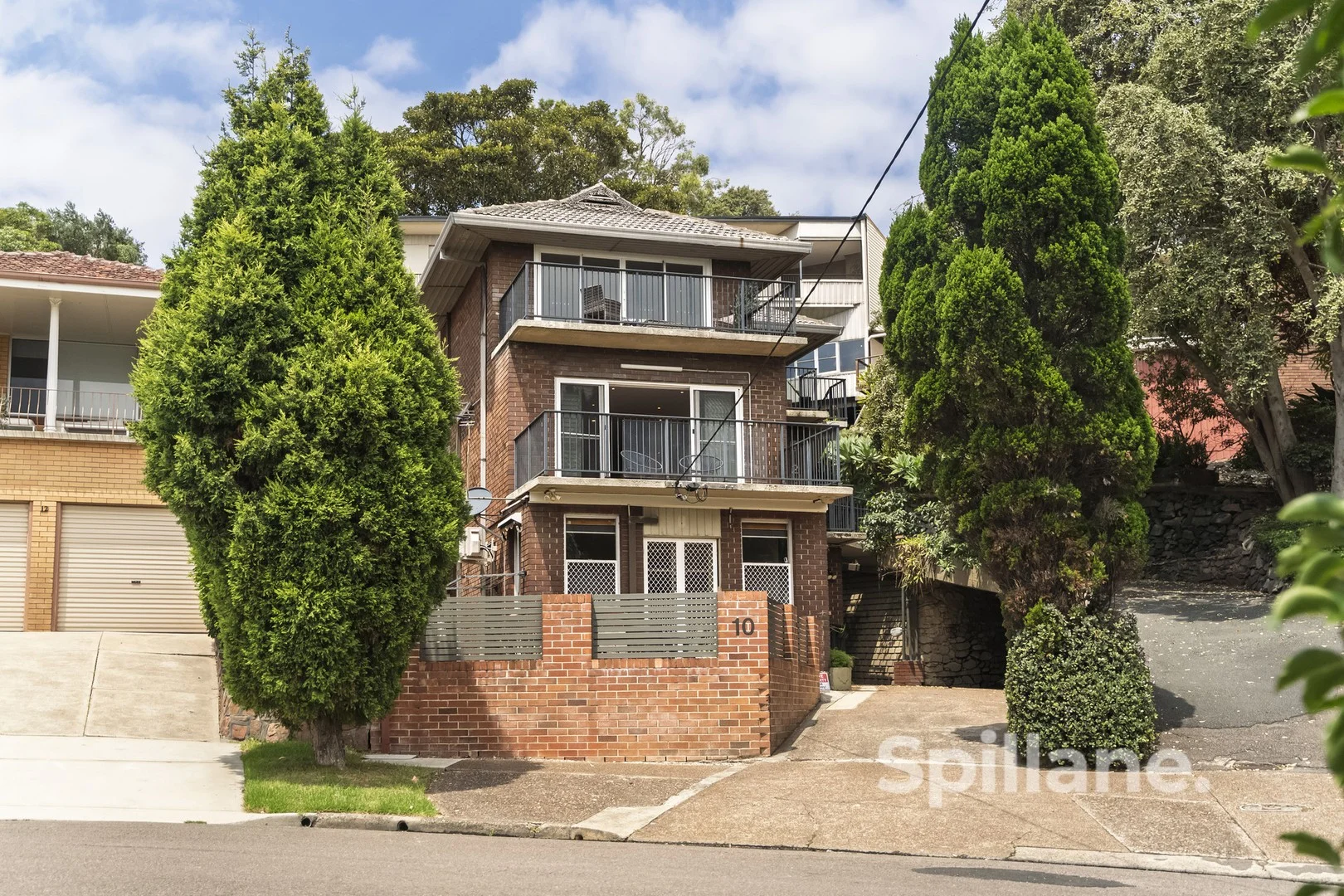 2/10 Hillview Crescent (1/20)