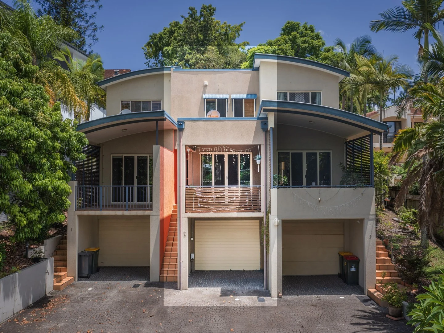 2/11 Indooroopilly Road (1/13)