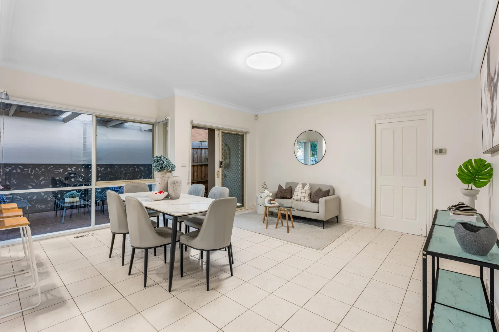 2/12 Dianne Street - Image 5