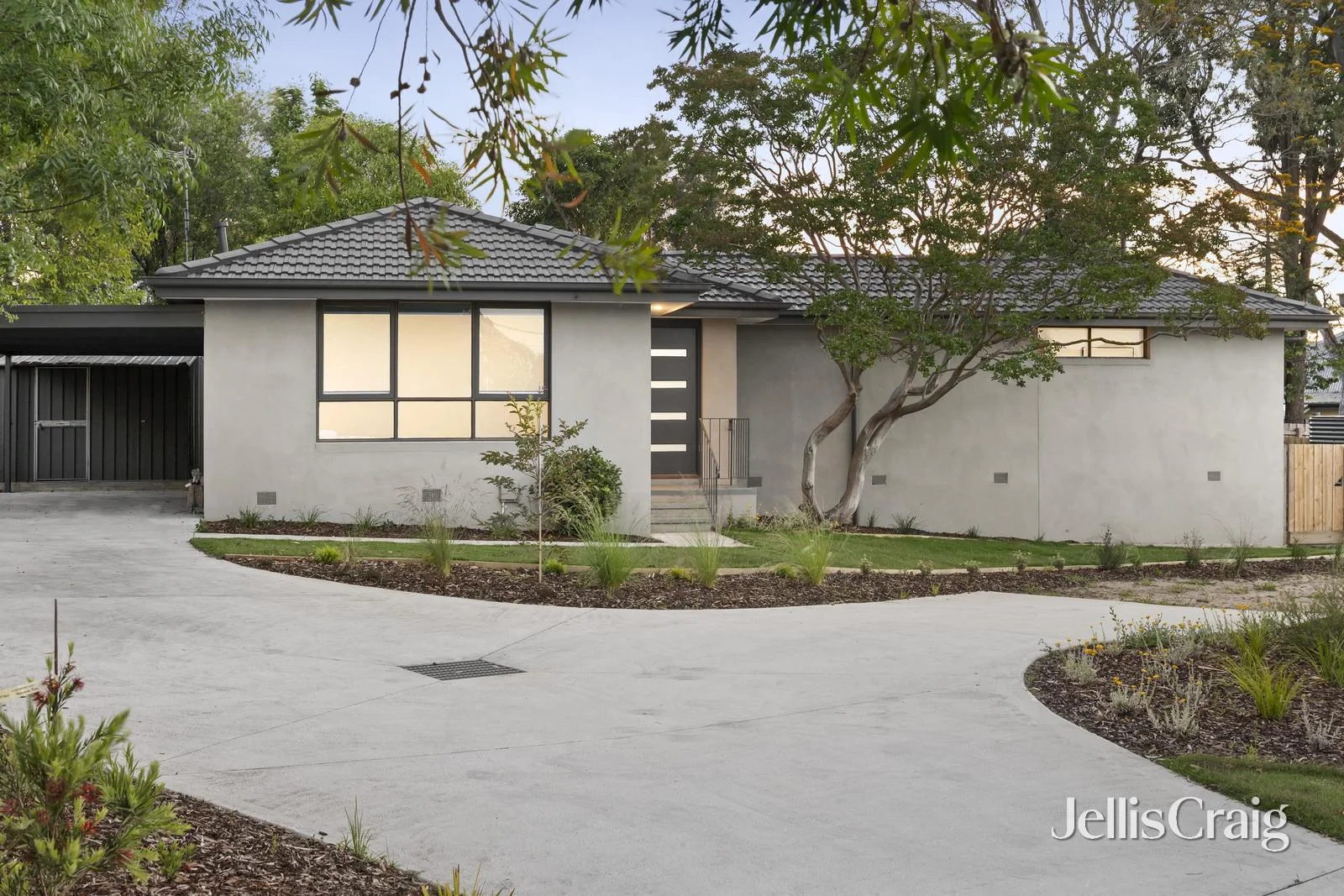 2/12 Hartley Road (1/13)