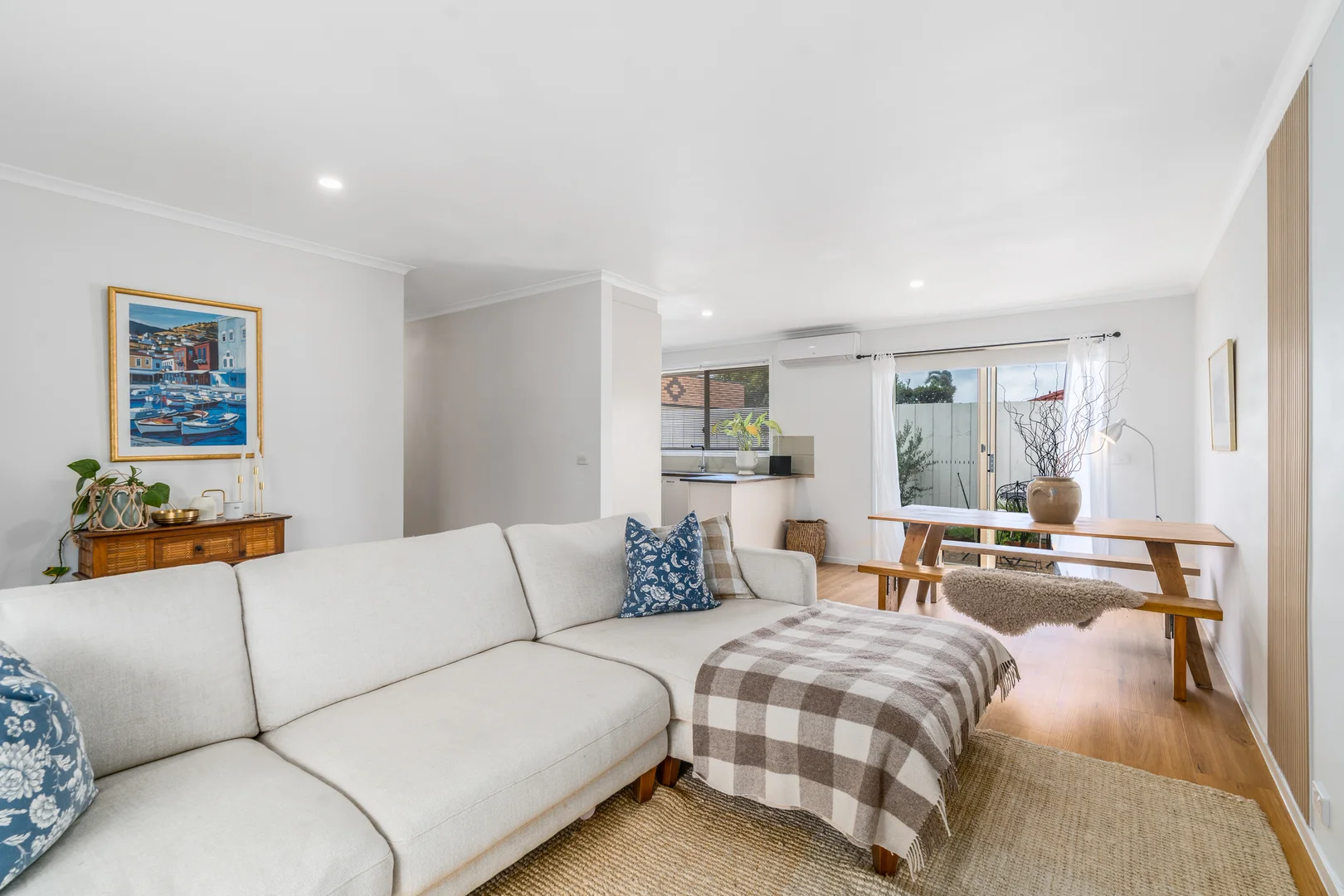 2/145 Newcombe Street - Image 4