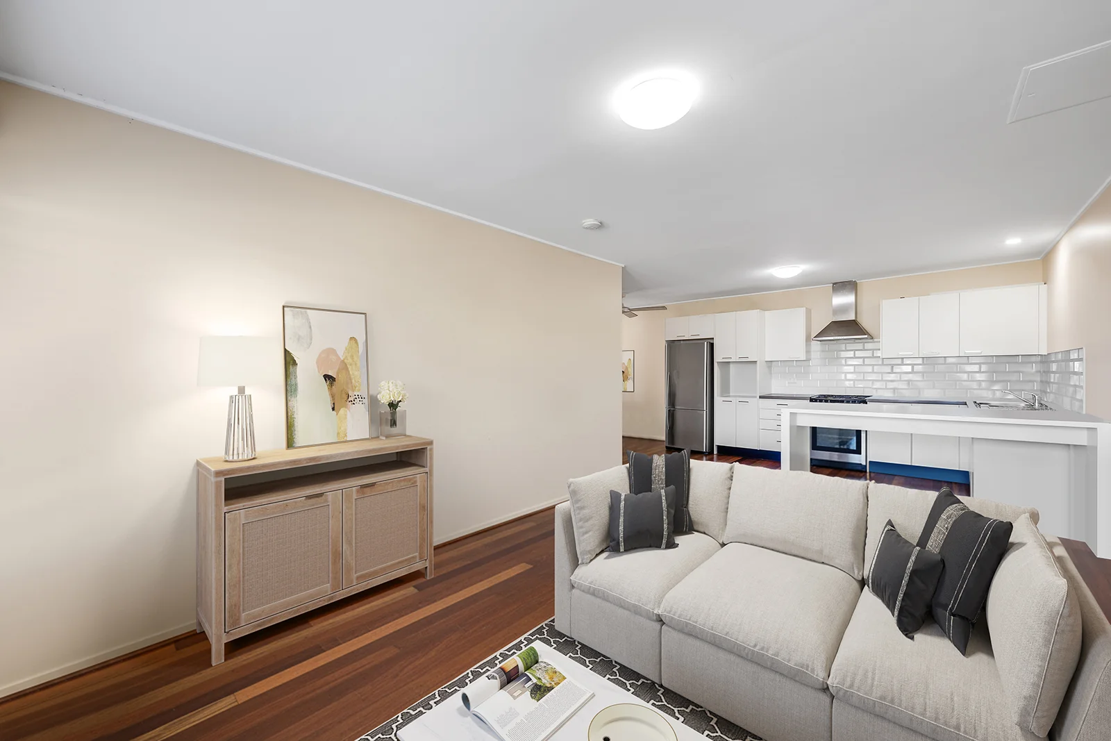 2/162 Juliette Street (1/18)