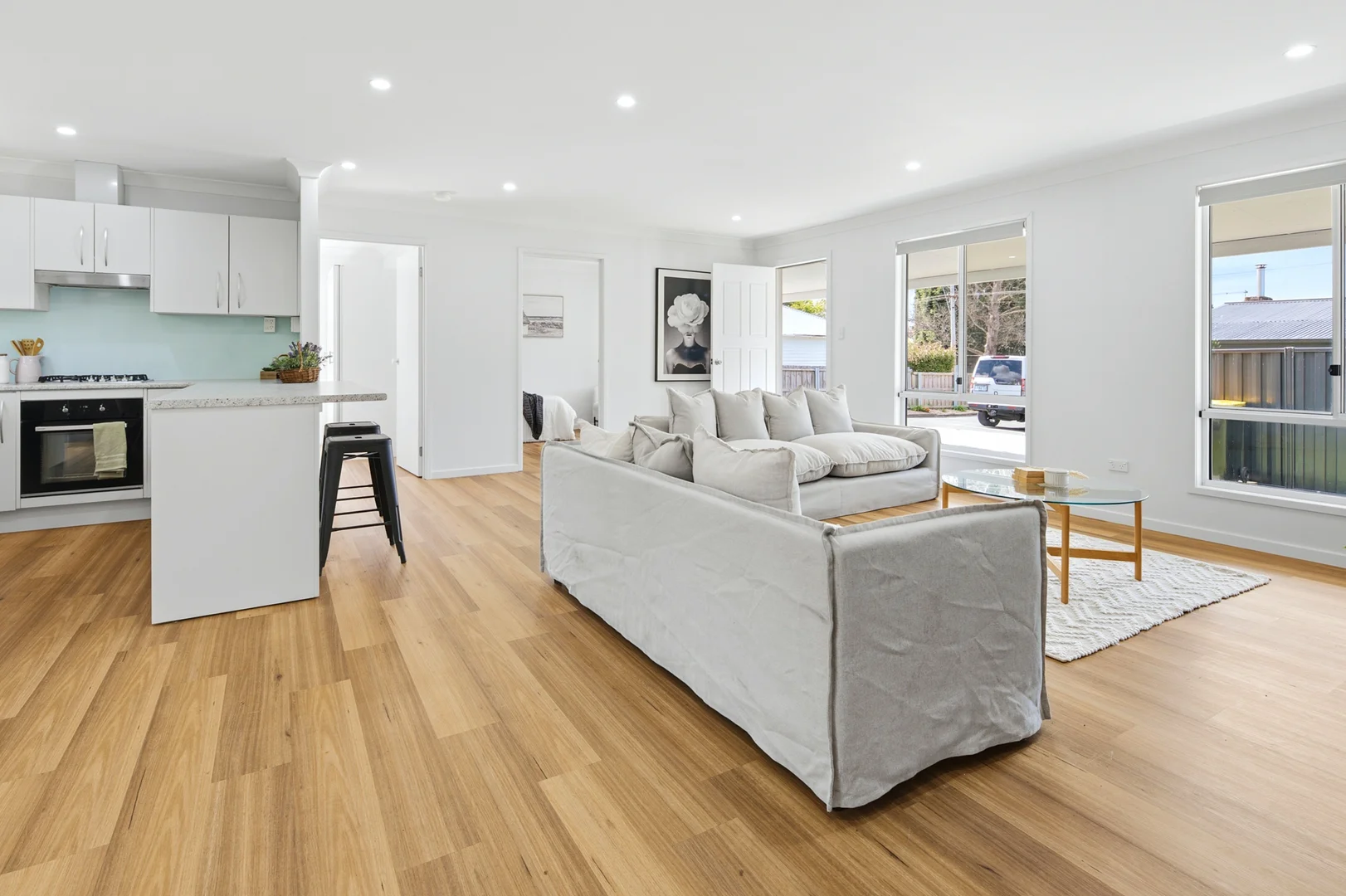 2/168 Westbury Road - Image 3