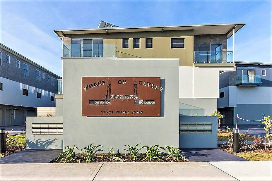 2/17-21 Wharf Road (1/17)