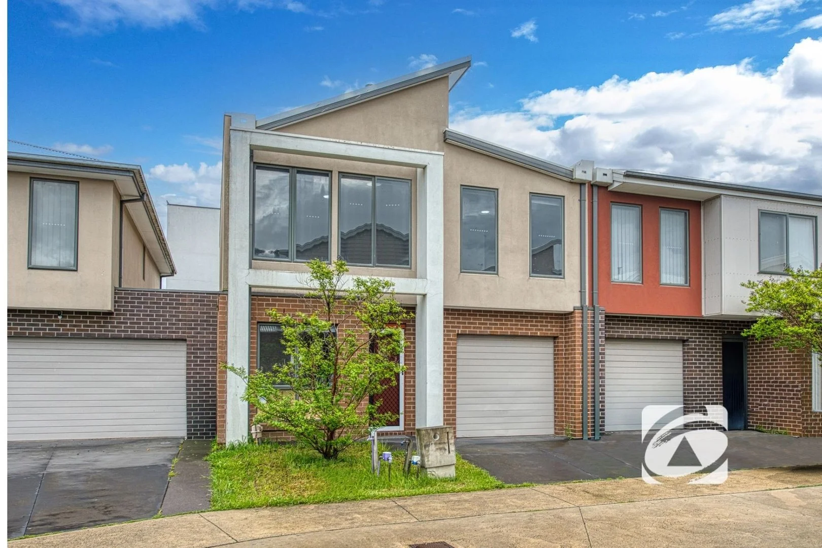 2/180 Henry Road (1/13)