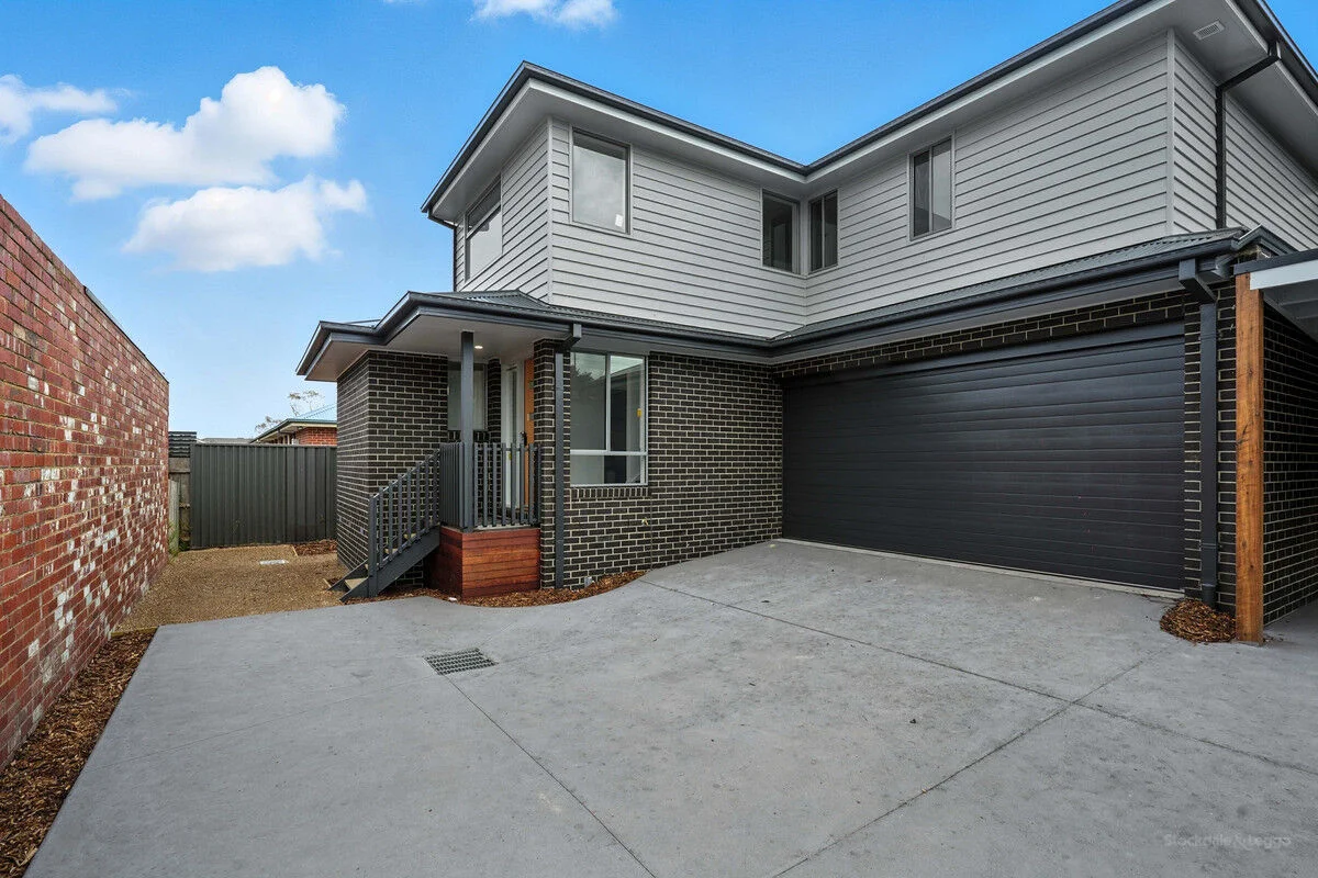 2/20 Sybella Avenue (1/10)