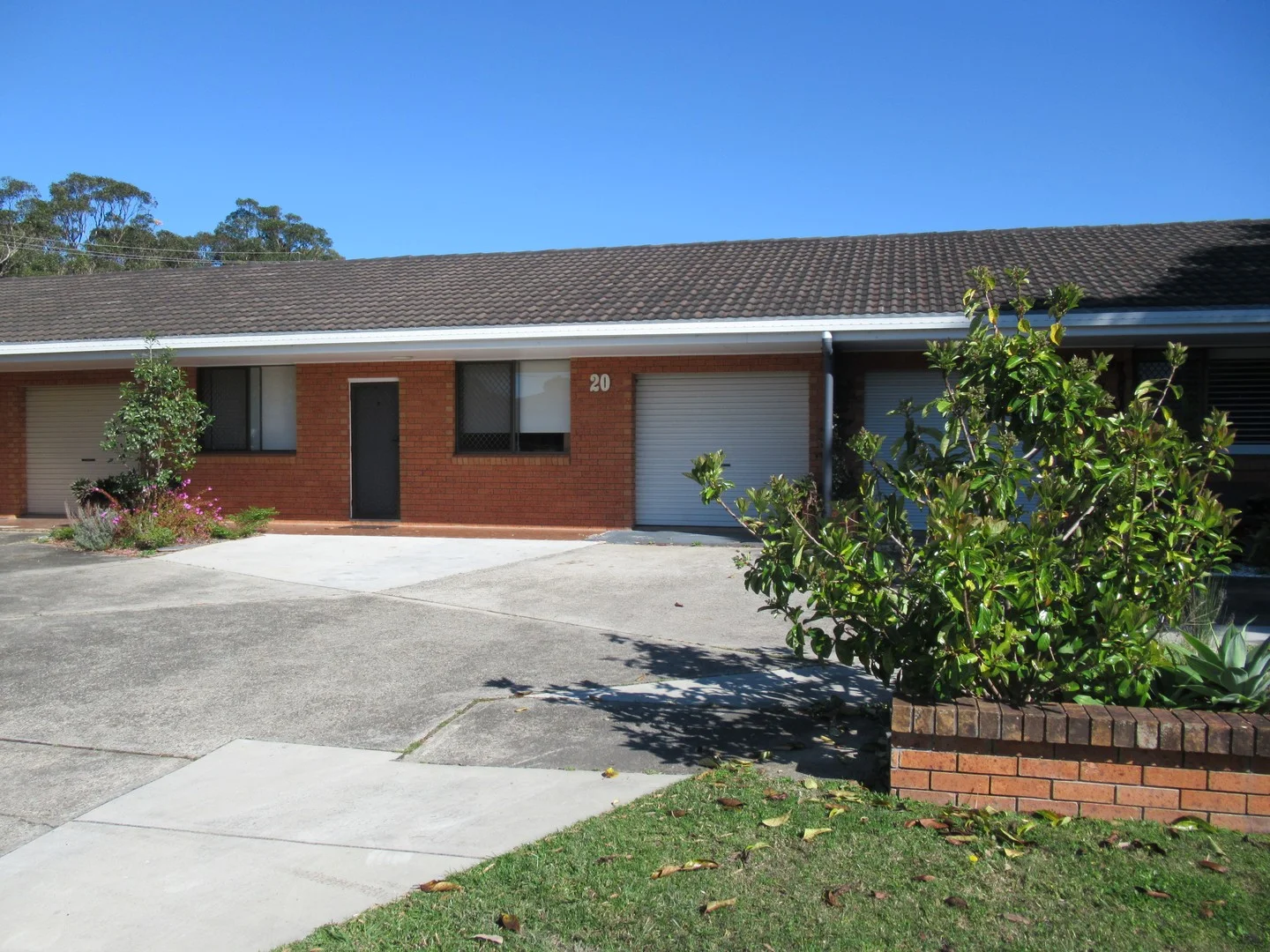 2/20 Werambie St (1/6)