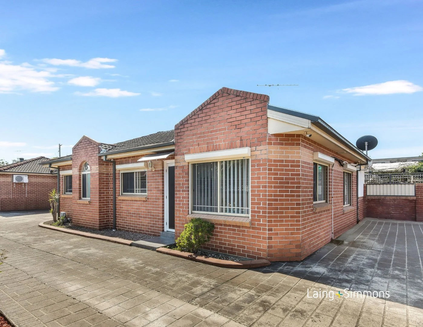 2/22 Johnstone Street (1/1)