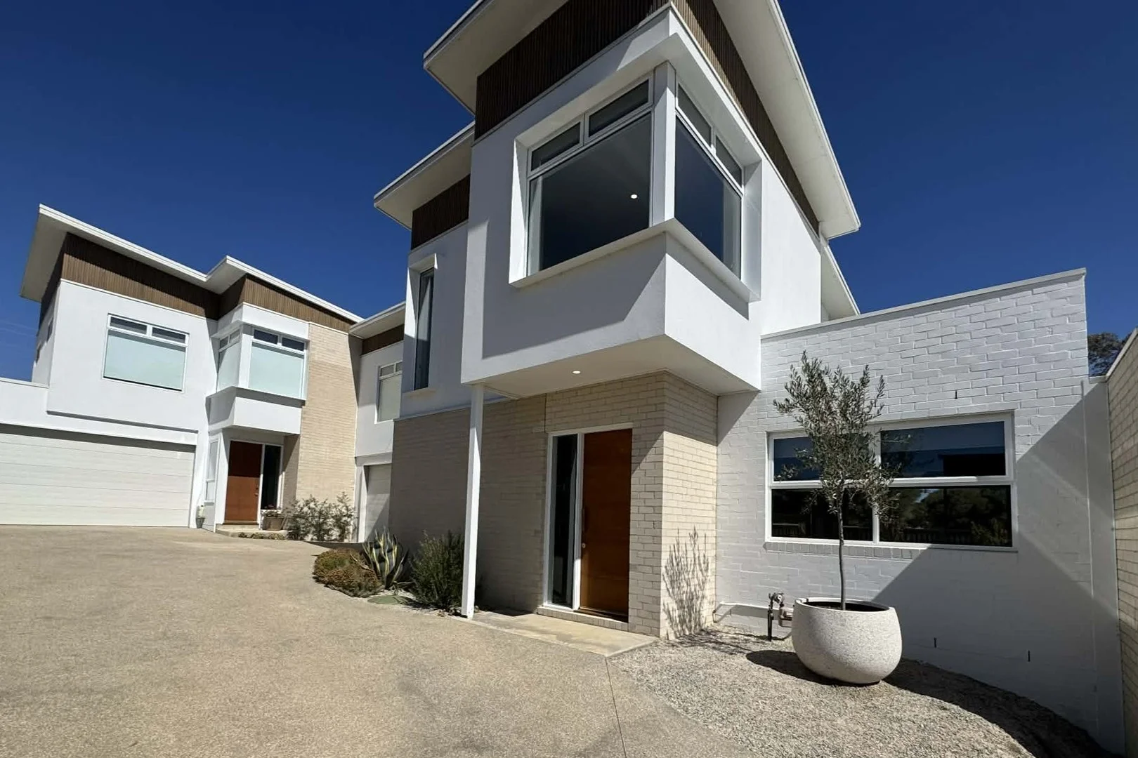 2/25 Hunt Road (1/1)