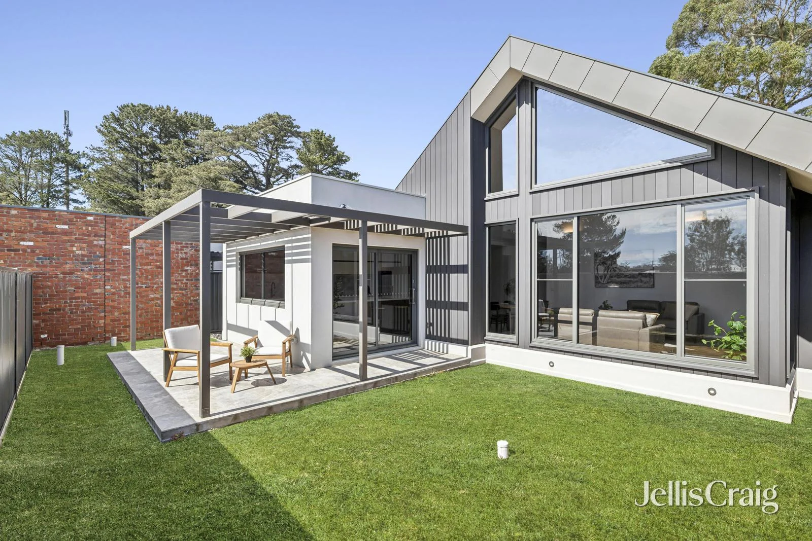 2/27 Corinella Road - Image 3