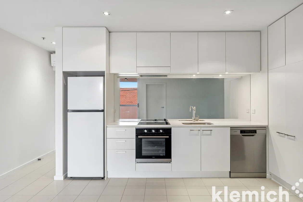 2/28 Storr Street - Image 3