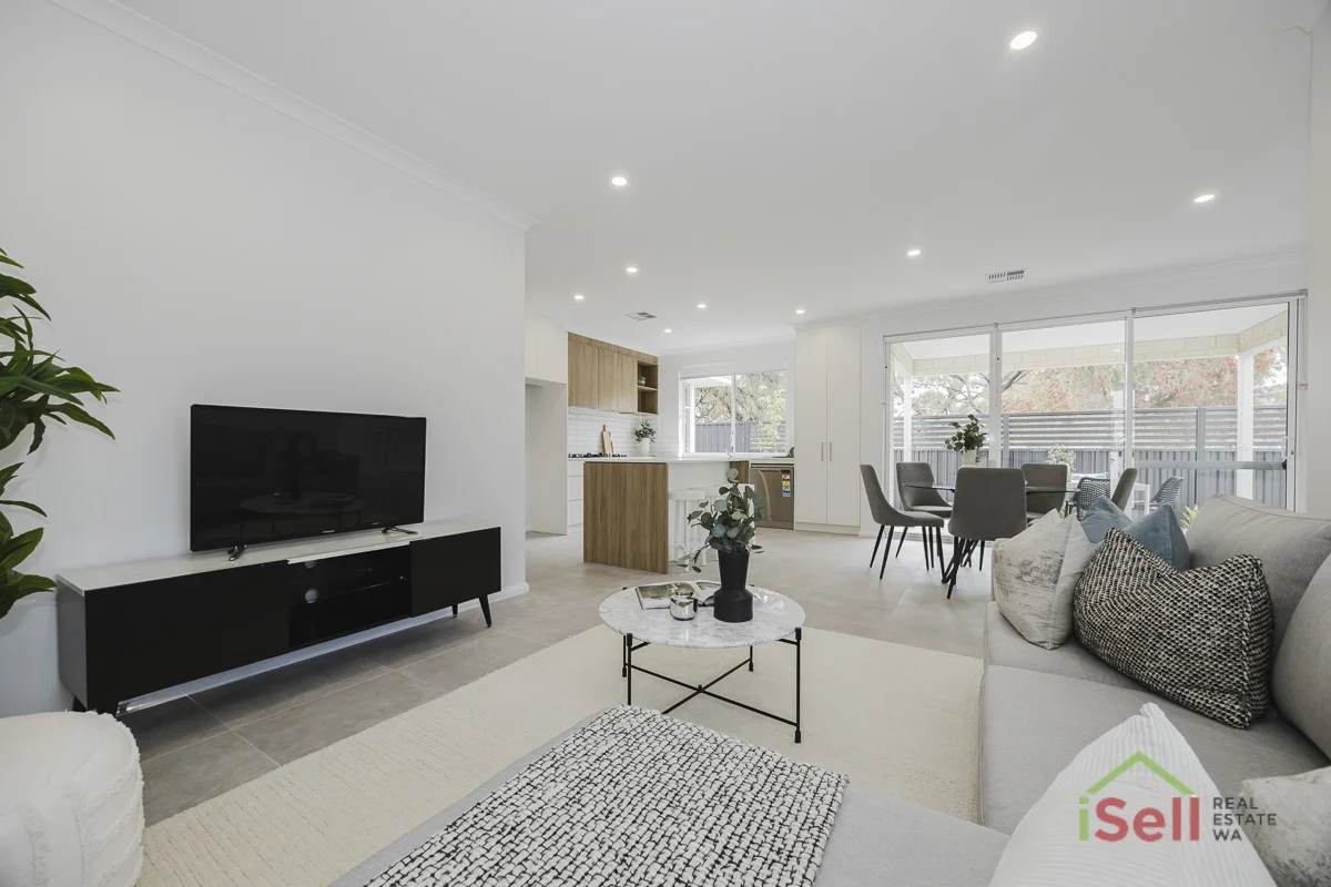 2/280 Camberwarra Drive (1/35)