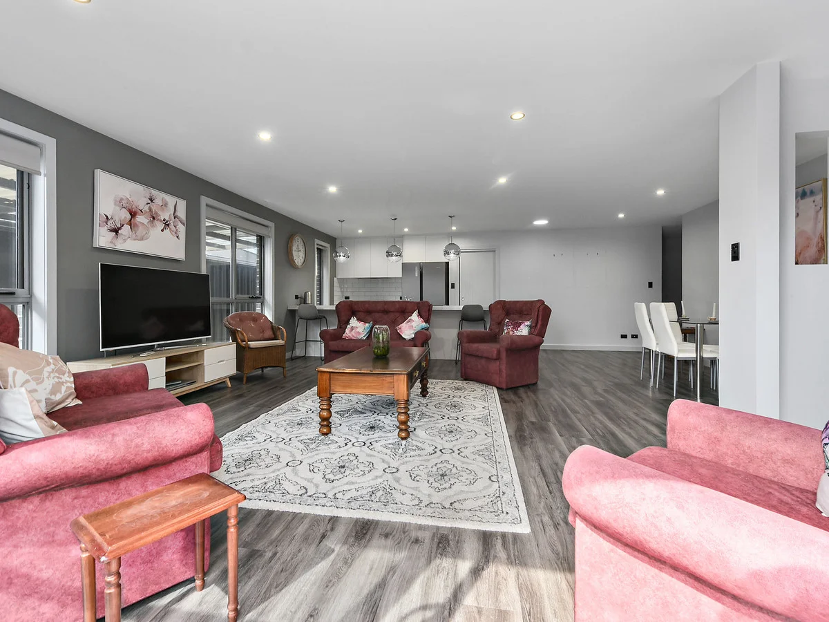 2/351 West Tamar Road - Image 3