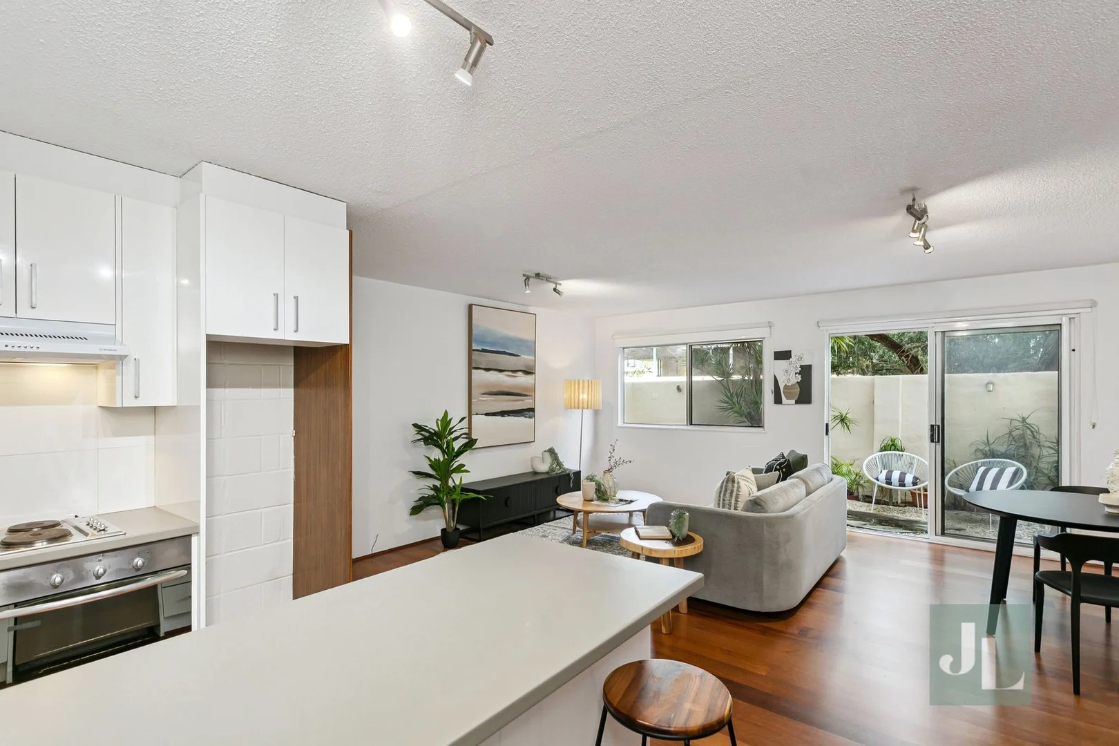 2/375 Stirling Highway (1/20)