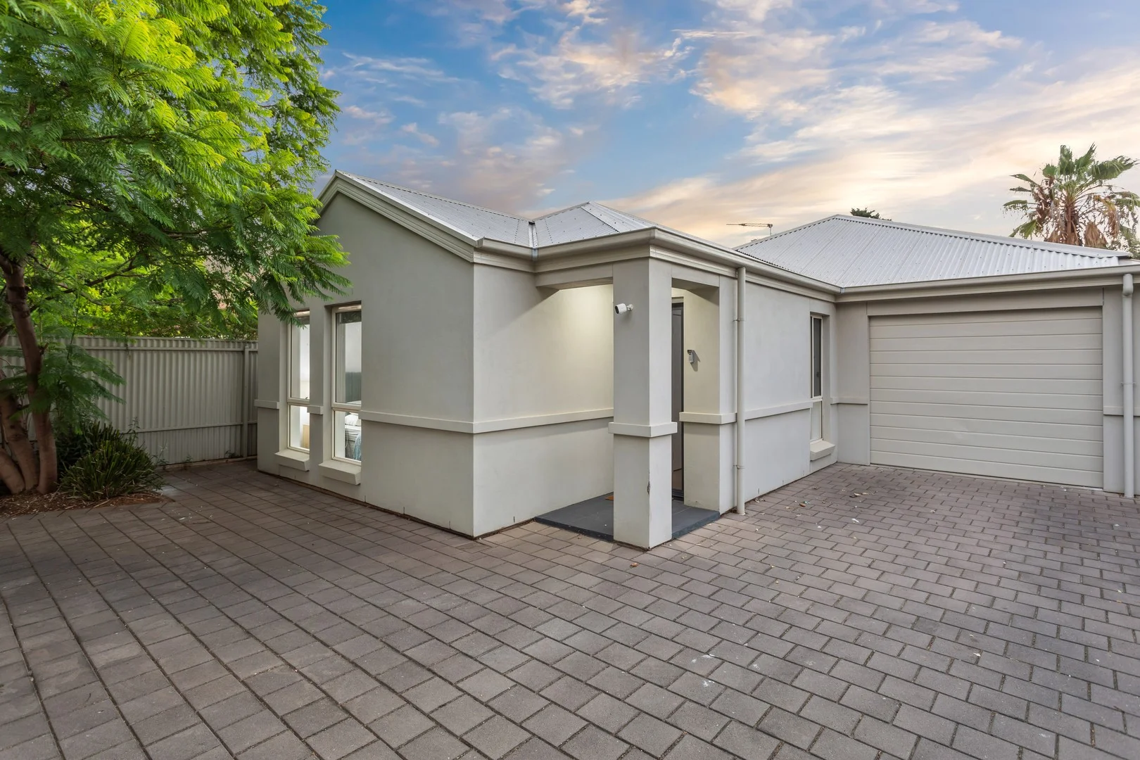 2/38 Murray Street (1/15)